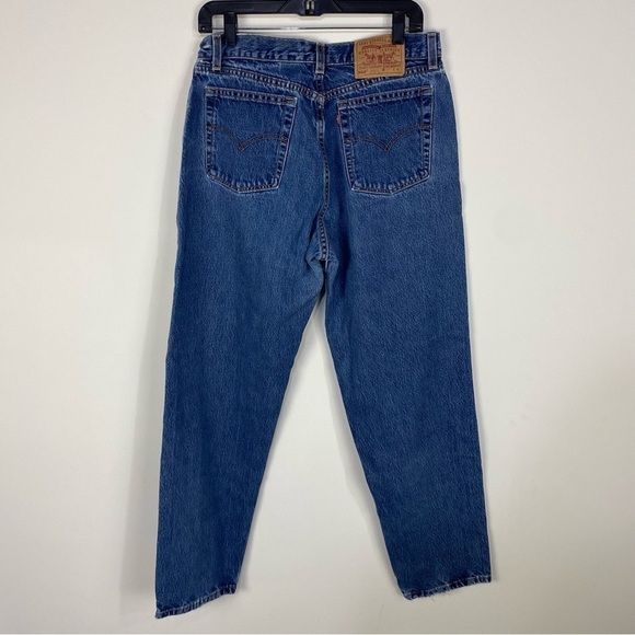 Levi's 560 Loose Fit Straight Leg Medium Wash Denim Jeans - Picture 2 of 6